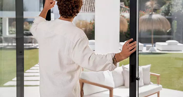 Sliding Screen Door Maintenance for Closing Issues in Pinewood, FL